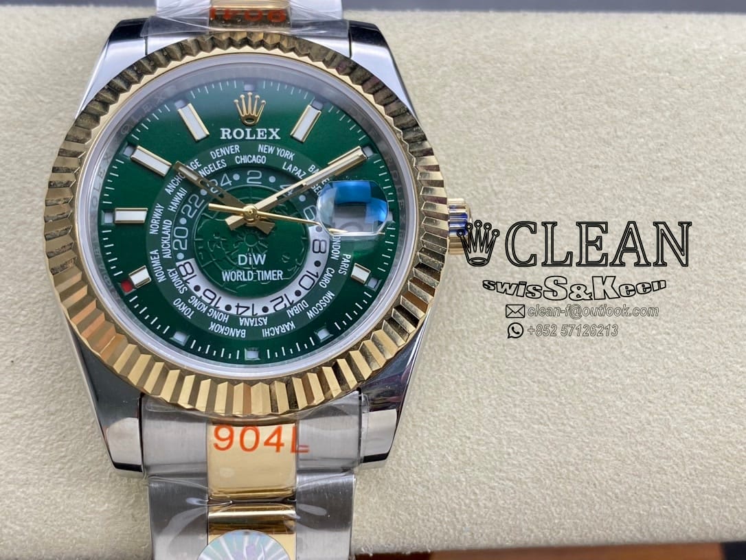 3b0e3d2c88f7e539568f7af183f0ef77 ROLEX SKY-DWELLER GREEN DIAL 42MM - Image 1