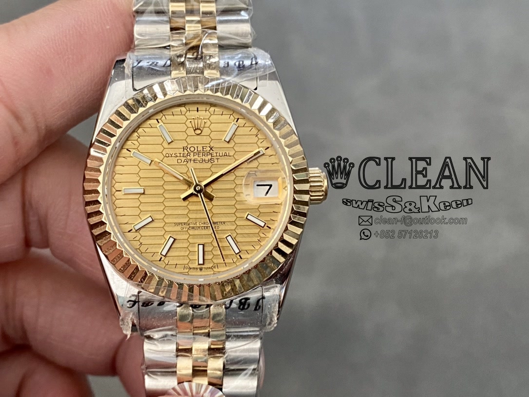9f53060914c9678115acd96893e6b4d5 ROLEX LADY-DATEJUST GOLD DIAL 31MM - Image 1