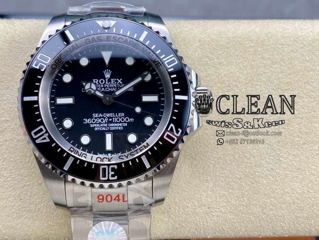 d86a5f504cc7dda31c15835929d36f65 ROLEX SEA-DWELLER BLACK DIAL 44MM - Image 1